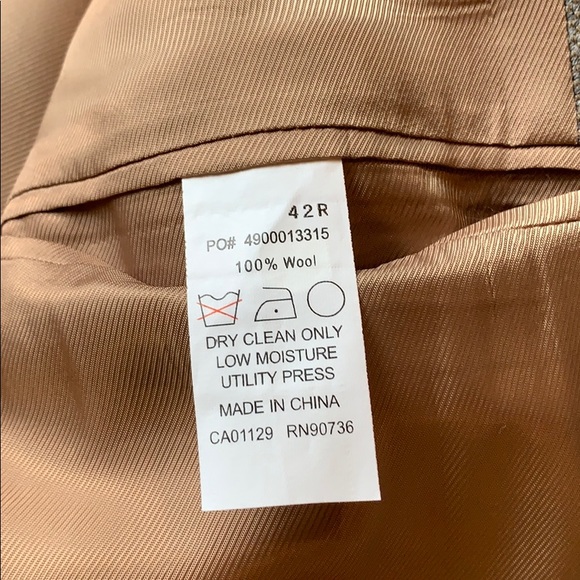 Blazer - Picture 3 of 4